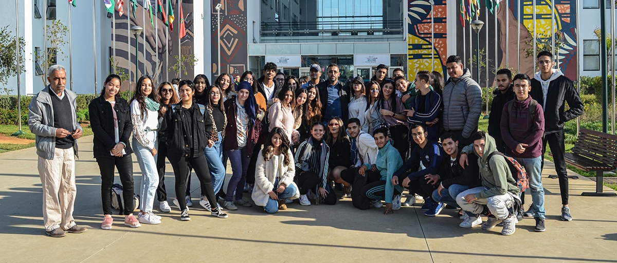 Visite de nos élèves de la terminale à l&#039;Université Internationale de RABAT (UIR)